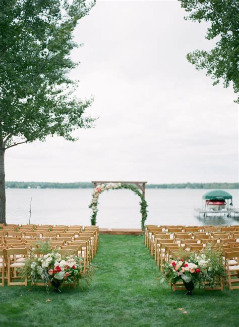 lakefront wedding venues near me.